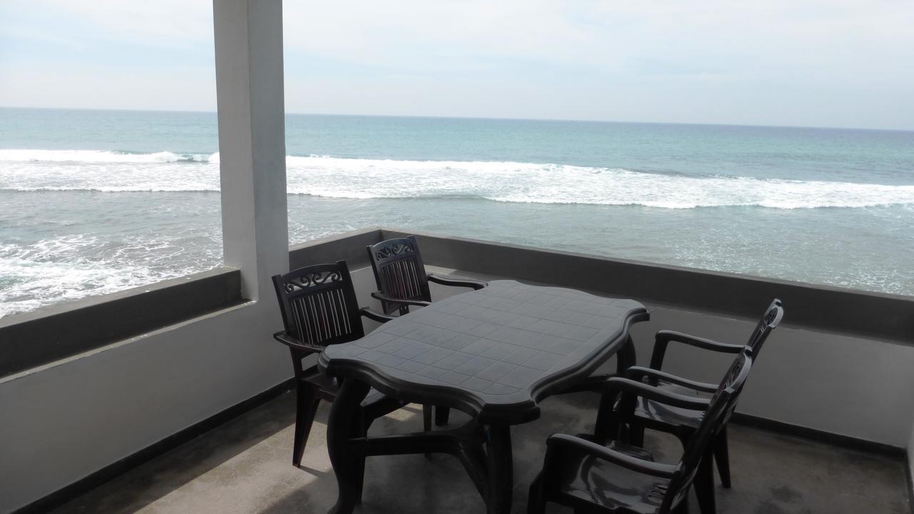 היקדואה Ocean Reef Hotel מראה חיצוני תמונה