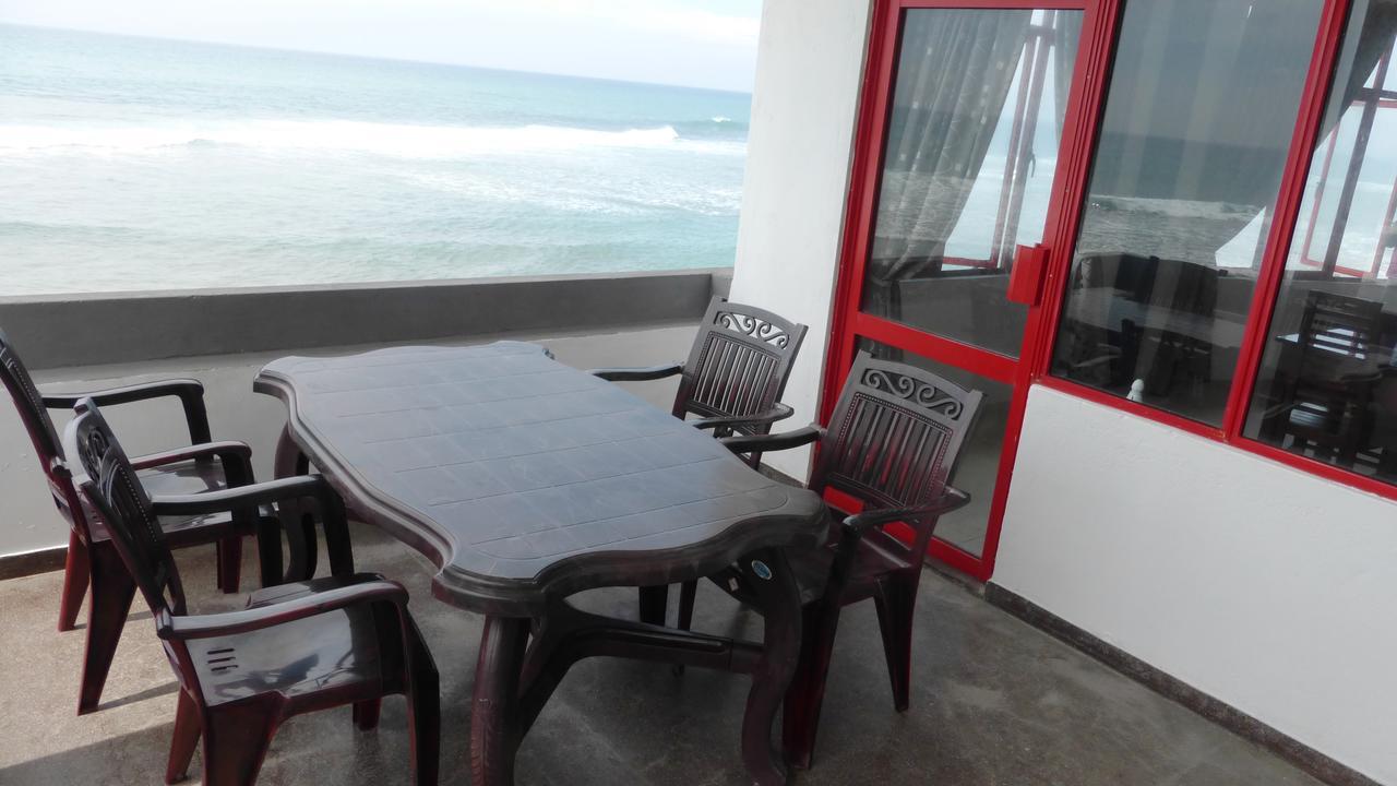 היקדואה Ocean Reef Hotel מראה חיצוני תמונה